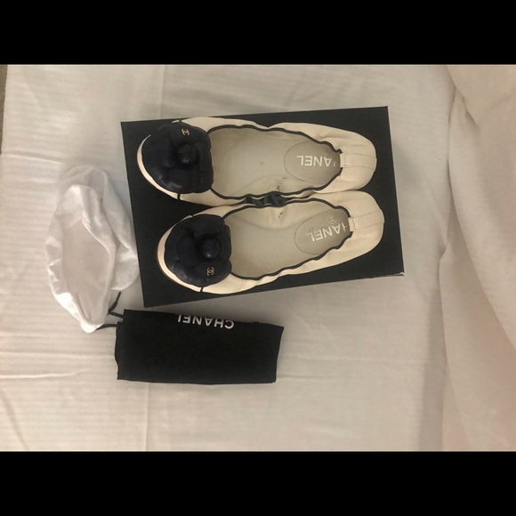 CHANEL Shoes - Authentic Chanel white flats with navy Camellia